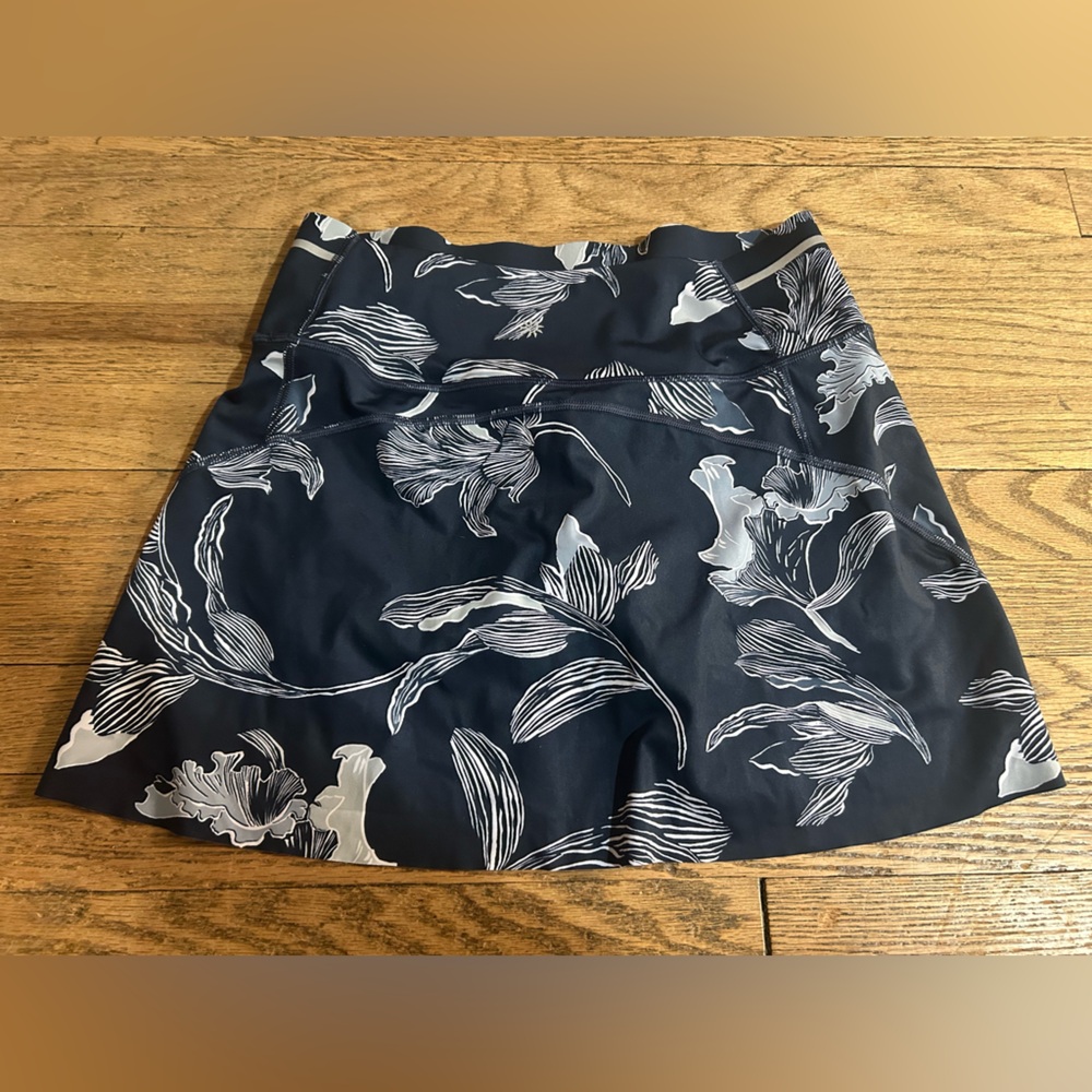 Athleta Black and White Floral Skirt